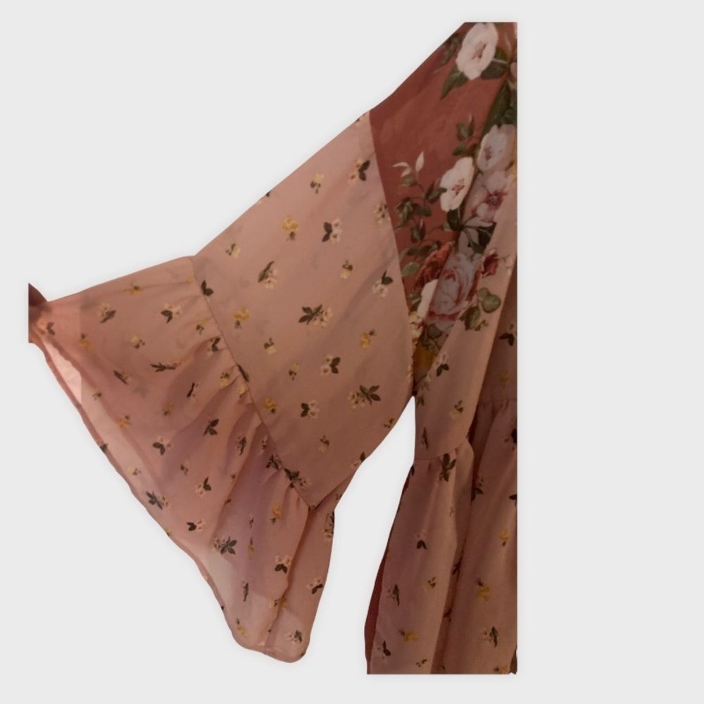 Rose Pink Floral Boho Cropped Kimono - Picture 4 of 4